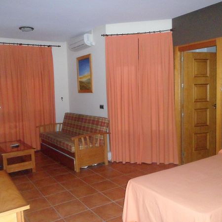 Hotel Rural La Encina Almaden Bagian luar foto