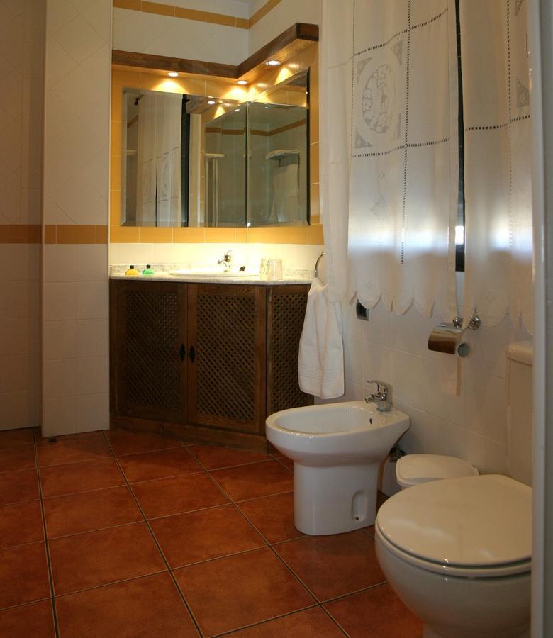 Hotel Rural La Encina Almaden Bagian luar foto